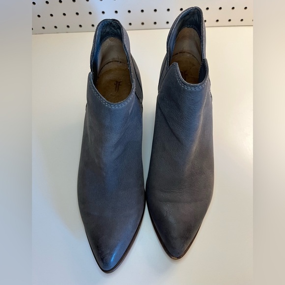 Frye Reina Gray Leather Cut Out Bootie - Picture 10 of 16